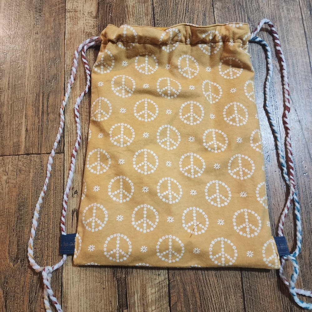 Draw string back packs - Picture 9 of 13
